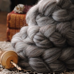 SHETLAND Humbug Undyed Wool Roving Combed Top Spinning or Felting Fiber