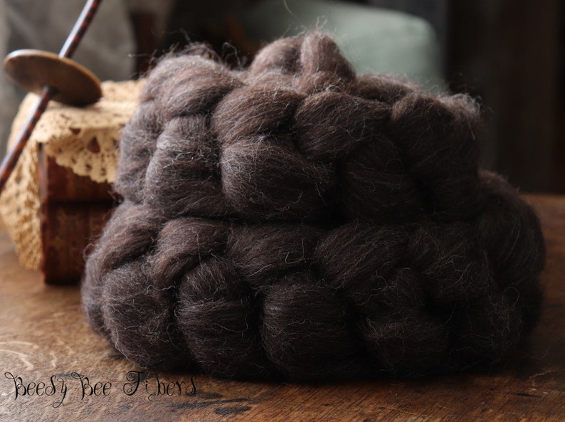SHETLAND Natural Black Undyed Wool Roving Combed Top Spinning or Felting Fiber 4 oz image 5