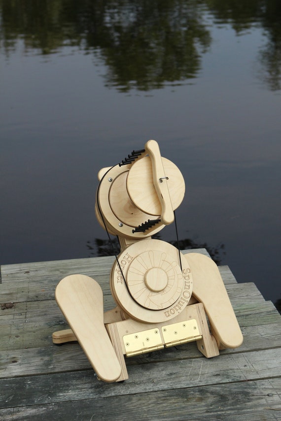 Spinolution Hopper Travel Spinning Wheel: Portable Art Yarn Wheel