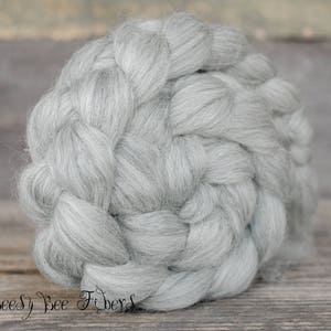 GRAY CORRIEDALE Wool Roving Undyed Combed Top Natural Gray Spinning Felting fiber 4 ounces image 5