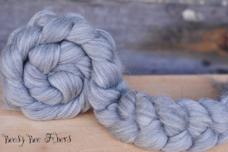 Undyed Soft Natural GRAY MERINO Combed Top Wool Roving Spinning Felting fiber 4 oz image 5