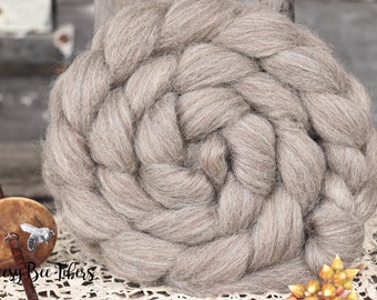 OATMEAL BFL Wool Roving Combed Top Soft Undyed Blue Face Leicester Natural Natural Spinning Felting Dyeing fiber - 4 oz