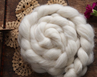 Baby Huacaya Alpaca Roving Natural White Ecru Combed Top Undyed Luxury Fiber for Spinning, Felting - 4 oz