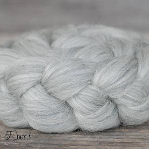 GRAY CORRIEDALE Wool Roving Undyed Combed Top Natural Gray Spinning Felting fiber 4 ounces image 4