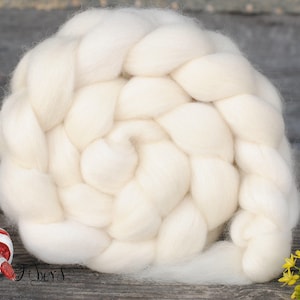 BFL Wool Roving Undyed Blue Face Leicester Combed Top Natural Ecru White Natural  Spinning Dyeing Felting Fiber - 4 oz