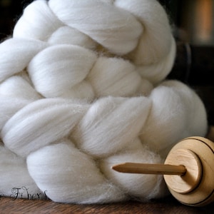 RAMBOUILLET Domestic Combed Top Wool Roving American Undyed Combed Top Spinning Felting Dyeing Fiber Domestic Wool - 4 oz