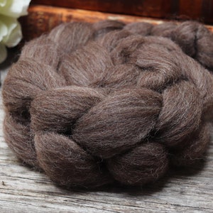 CORRIEDALE CROSS Combed Top Roving For Spinning, Carding, Felting, Weaving, Natural Brown Undyed Wool 4 oz image 3