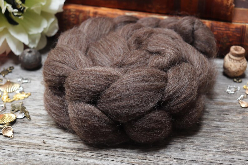 CORRIEDALE CROSS Combed Top Roving For Spinning, Carding, Felting, Weaving, Natural Brown Undyed Wool 4 oz image 3