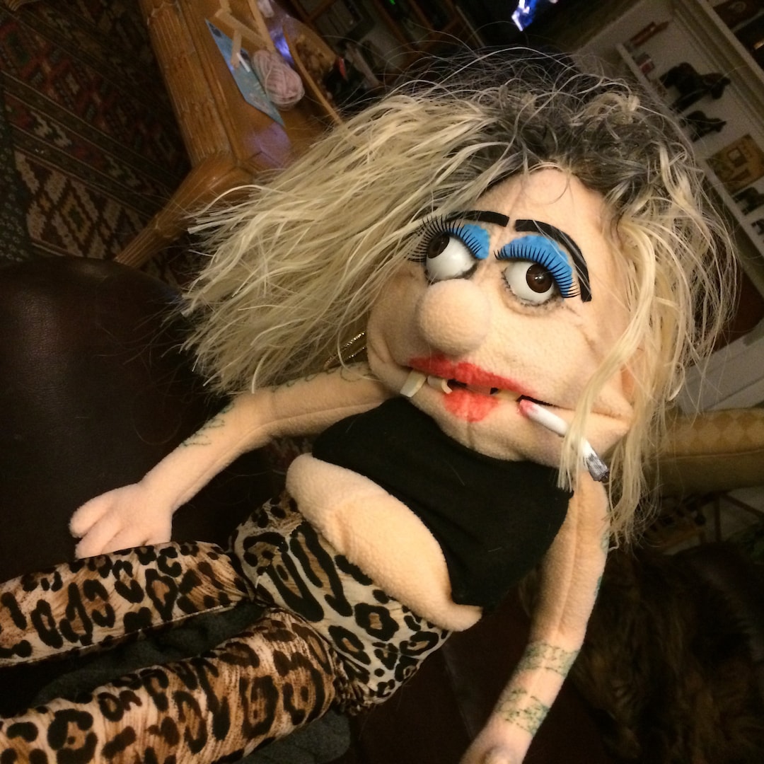 Jeffy’s Mom Nancy Puppet - Etsy Sweden