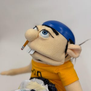 2016  Jeffy puppet original size. Made in the USA by original creator