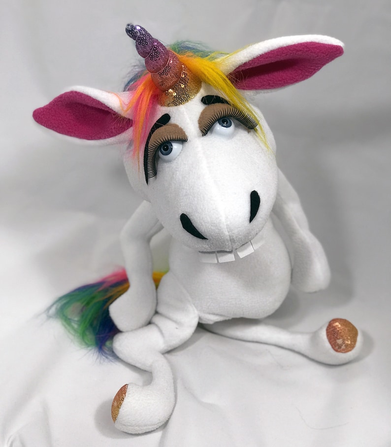 UNICORN Sparkles The Unicorn puppet youtube  movie. 