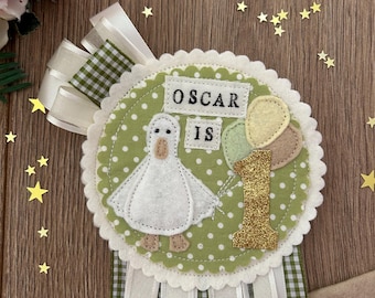 Personlig rosettmärke för 1-årsdag – White Goose-tema – Åldersmärkesband