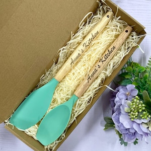 Set of 2 Personalized Kitchen Utensils, Personalized Spatula, Engraved Spatula Set, Custom Baking Tools, Housewarming Gift, Cookware Set
