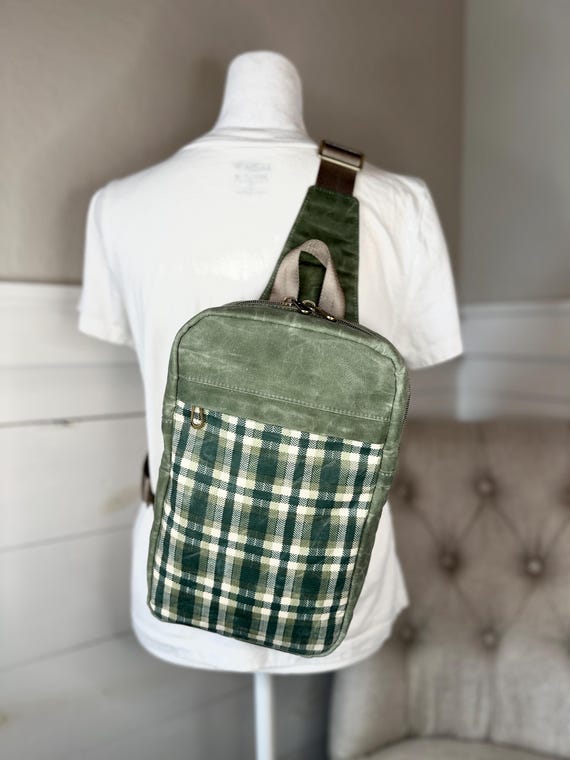 Sandhill Sling Crossbody Shoulder Bag- Waxed Canvas/Waxed Cotton