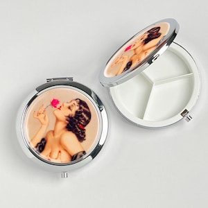 Memories of Olive by Alberto Vargas 1920 Pill box, travel pill box, portable pill box, vitamin storage box, metal makeup mirror gift