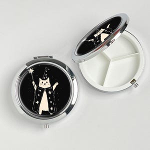 Funny Christmas Cat Pill box, travel pill box, portable pill box, vitamin storage box, metal makeup mirror gift