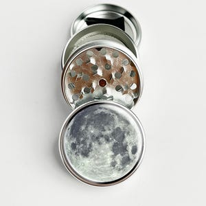Full Moon Planet Grinder Silver Grinder Herb Grinder Spice Grinder Men Grinder Girl Grinder Metal Grinder Gift, Color: Pink, Silver, Black