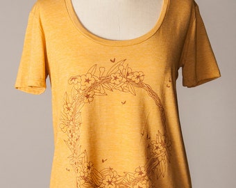 Women's Tee with Boxy Fit, Boho Screenprint Design in Heather Gold