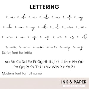 Może przedstawiać: Na białym tle wyświetlane są dwa kroje czcionek: czcionka skryptowa dla inicjał&oacute;w i nowoczesna czcionka dla pełnych imion. Czcionka skryptowa pokazuje małe litery, a nowoczesna czcionka duże i małe litery. Słowo "LETTERING" znajduje się na g&oacute;rze.