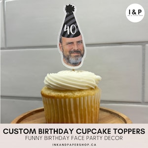 Décorations de cupcakes personnalisées avec grimace et numéro | Décoration de chapeau de fête d'anniversaire pour adultes, enfants ou animaux de compagnie | Décoration photo