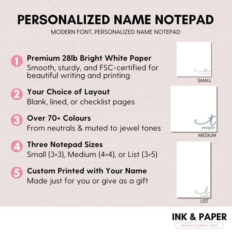 Może przedstawiać: Obraz promocyjny spersonalizowanych notatnik&oacute;w. Obraz zawiera tekst "PERSONALIZED NAME NOTEPAD" oraz szczeg&oacute;ły produktu, w tym jakość papieru, opcje układu, wyb&oacute;r kolor&oacute;w i rozmiary. Rozmiary notatnik&oacute;w to mały (7,6x7,6 cm), średni (10,2x10,2 cm) i lista (7,6x12,7 cm).