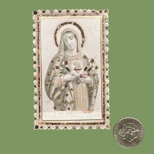 Tarjeta de oración antigua/canivet del Sagrado Corazón de María, siglo XIX, hermoso encaje de papel con grabado central de María con lentejuelas de colores.