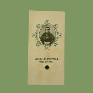 prentje met stof relikwie Heilige Maria Bertilla, Religieuze katholieke kaart, heiligdom relikwie van de stof v Bertilla