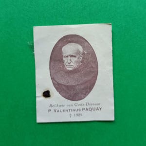 Carte relique avec tissu Valentinus Paquay, carte de prière religieuse, carte relique paquay, carte catholique antique saint