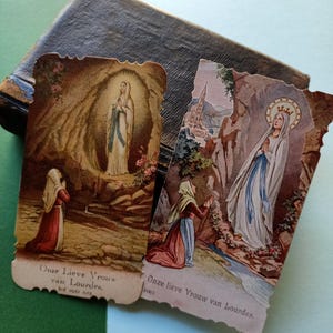Années 1920, 2 photos Notre-Dame de Lourdes, carte religieuse antique, carte de prière catholique, saint vintage, chromolithographie