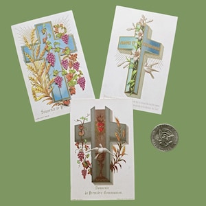 1879, 3 Erstkommunionkarten aus Frankreich mit Kreuz, Weintrauben und Ähren, 1 Karte zum Öffnen, Antikes französisches Gebetsbild Kommunion