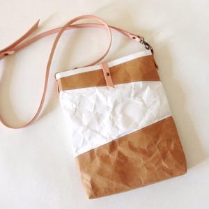 iPad Tasche : Tyvek und Kraftpapier iPad Tasche/iPad Tasche/iPad Papiertasche/iPad Hülle mit langem abnehmbaren Schultergurt aus Leder/Umhängetasche