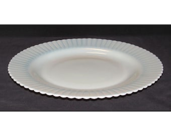 Macbeth Evans Glass PETALWARE Cremax Dinner Plate