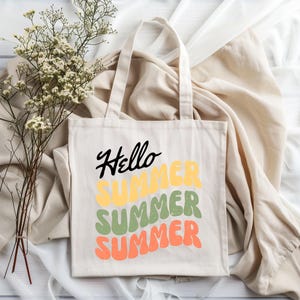 Hello Summer Canvas Tote Bag – Retro Typography Beach Bag with Groovy Colors, Reusable Summer Shopper, Fun Gift for Her or Vacation Days