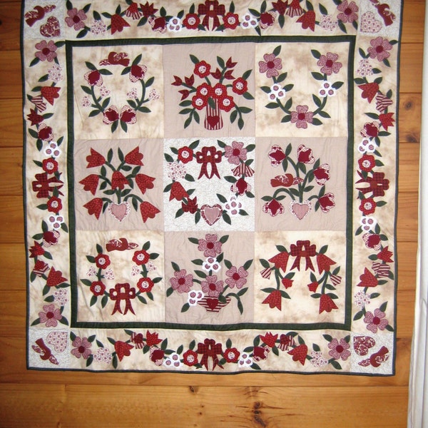 e-Pattern Quilt Pattern - Laura's Quilt - Gorgeous Applique Quilt - PDF