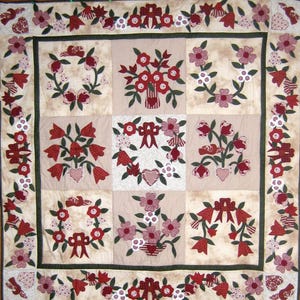 e-Pattern Quilt Pattern - Laura's Quilt - Gorgeous Applique Quilt - PDF