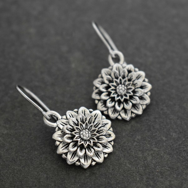 Dahlia Earrings, Flower Earrings, Flower lover Gift, Dahlia Jewelry, Flower Jewelry, Gift for Her