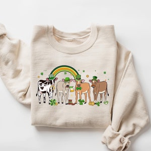 St Patrick&#39;s Day Highland Cow Sweatshirt, Retro St Patrick&#39;s Shirt, St Patrick&#39;s Day Shirt, Shamrock Sweatshirt, Western St Patricks&#39; Shirt
