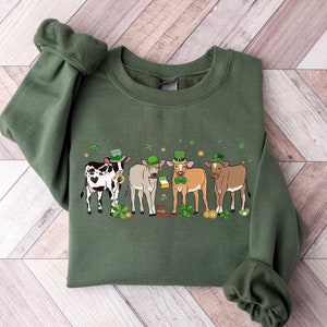 Cow St Patricks Sweatshirt, St Patricks Day Cow Shirt, Funny St Patricks Day Tshirt, Lucky Cow Shirt, Cow Lover Gift, Irish Sweater, Cow Tee