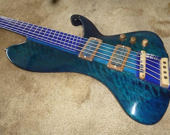 private stock, blue mateo &quot;Lordbaron&quot;5 strings bass,flamed laurel+guaimaro, singlecut fanfret