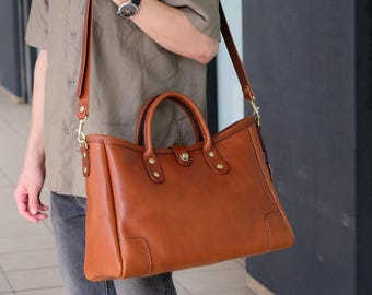 Vintage Coach Oversized Travel Overnighter Shoulder Bag in Smooth