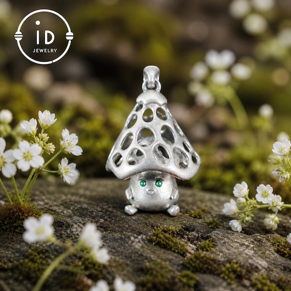 Handgefertigter Silber-Pilz-Anhänger | Waldhüter-Amulett im Märchenstil | Emotionale Schutzkette & Geschenk mit Waldzauber