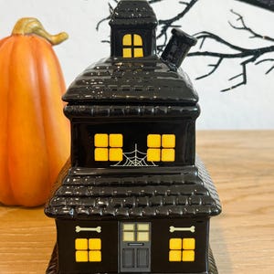 Two-Story Haunted House Wax Warmer: Halloween Gothic Decor with 2oz Wax Melts