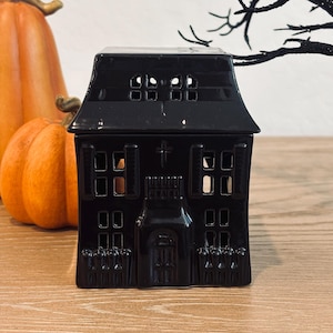 Black Haunted House Wax Warmer with 2oz Wax Melts: Spooky Halloween Decor