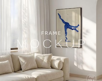 Mockup verticaal zwart frame PSD DIN A, minimalistisch muurkunstmodel, Scandinavische woonkamer, postermodel neutraal zonlicht met matlaag