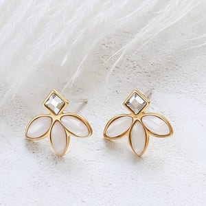 Paula Post Earrings, Crystal Bridal Earrings, Swarovski Earrings, Bridal Post Earrings, Bridal Stud Earrings, Wedding Earrings,