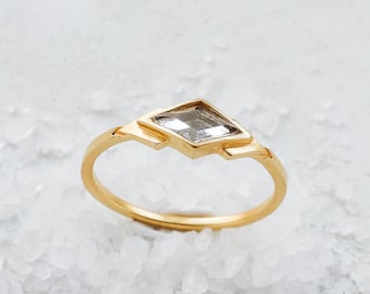 Anna Ring, Gold Crystal Ring, Silver Geometric Ring, Diamond Shaped Ring, Dainty Ring, Classic Ring, Glass Crystal Ring,