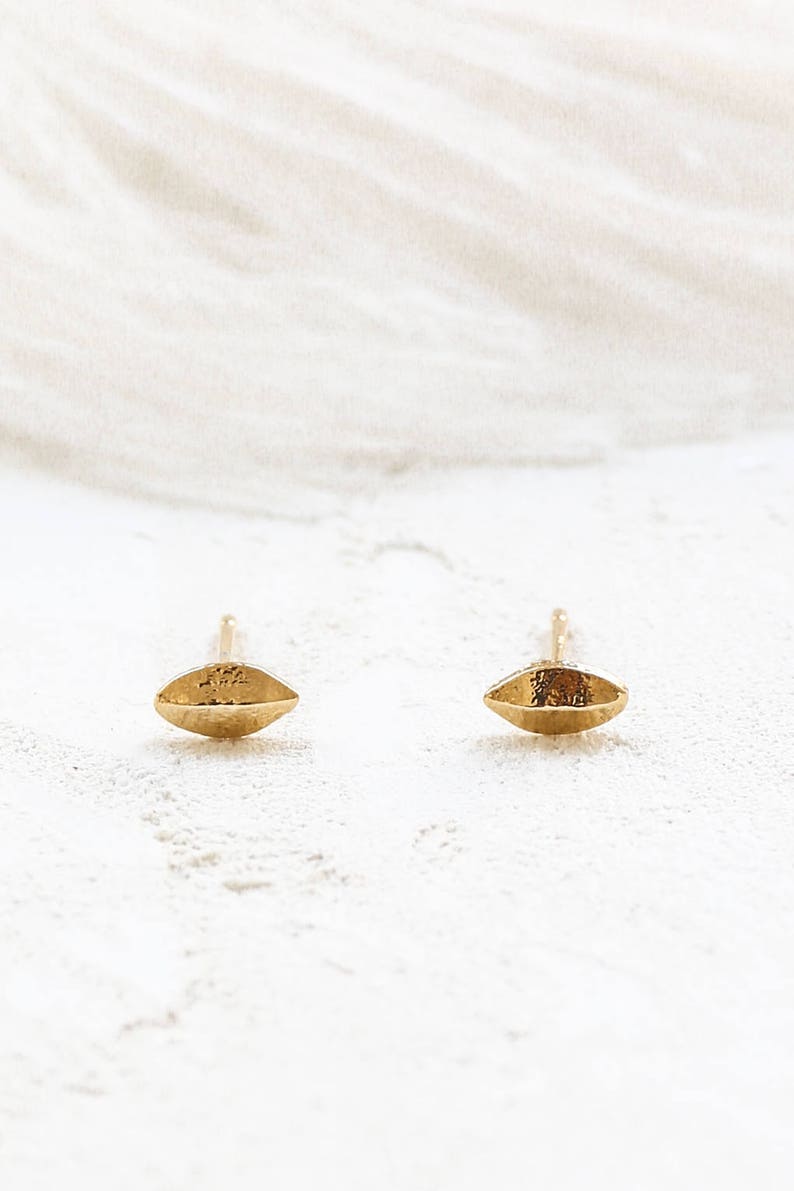 Small Post Earrings Solid Gold Studs, Botanical Posts Solid Gold Small Yucca Post Earrings Minimalist Studs Solid Gold Earrings