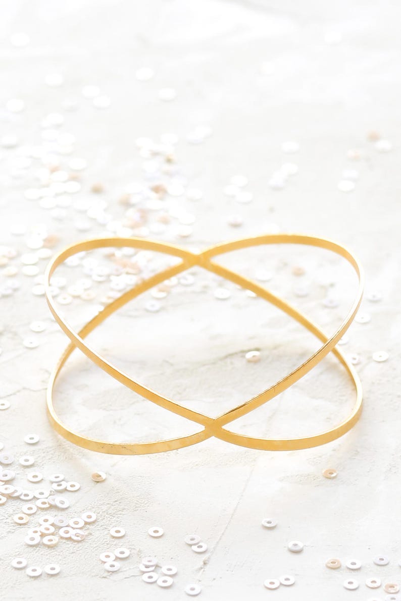 Halo Bracelet, circle bracelet, minimalist jewelry, urban jewelry, stackable bracelet, image 1