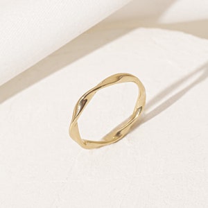 Vibe Ring, Twist Ring, Simple Ring, Delicate Ring, Minimal Jewelry, Stackable Ring