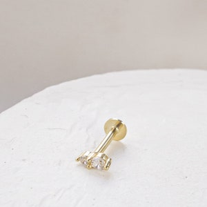 Lola Piercing Earring, Post Earrings, One Piercing, Zirconia Stones Earrings